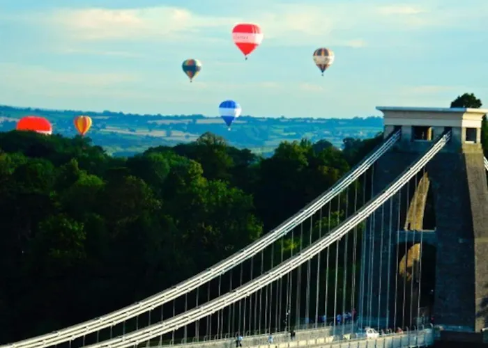 شقة Chic Centre Moments From Wills Memorial *